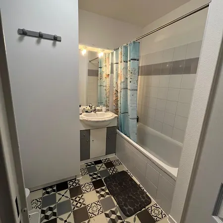 Appartement Avec Jardin A Rochefort Extérieur photo